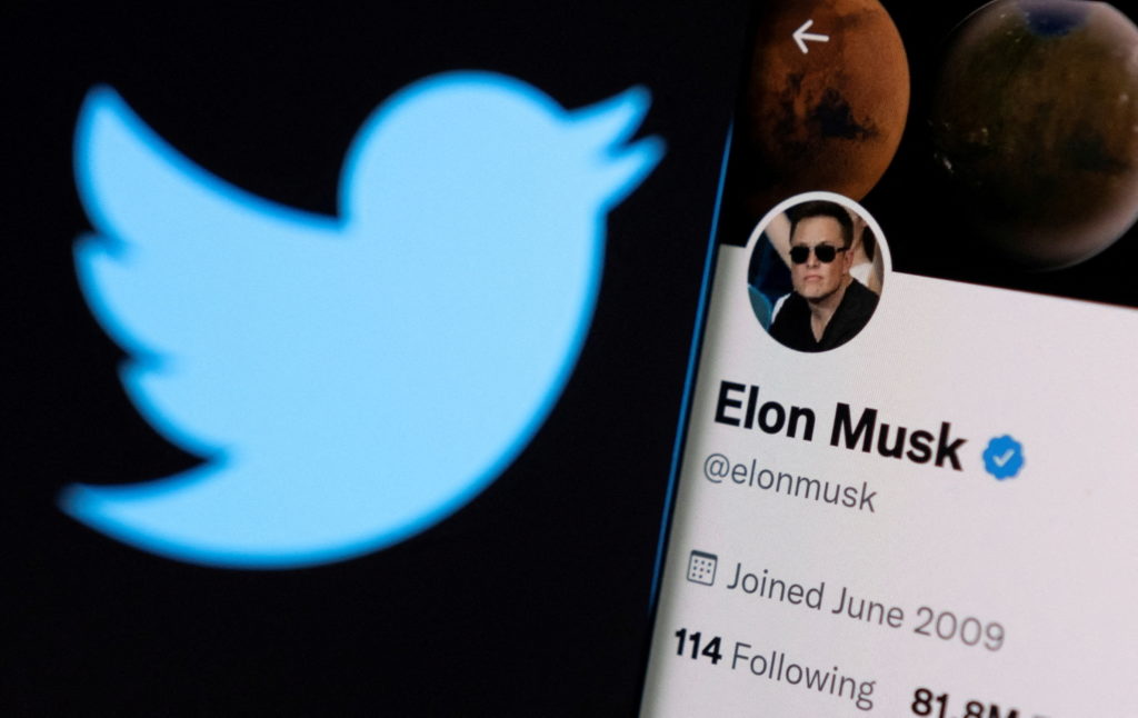 Elon Musk buys Twitter