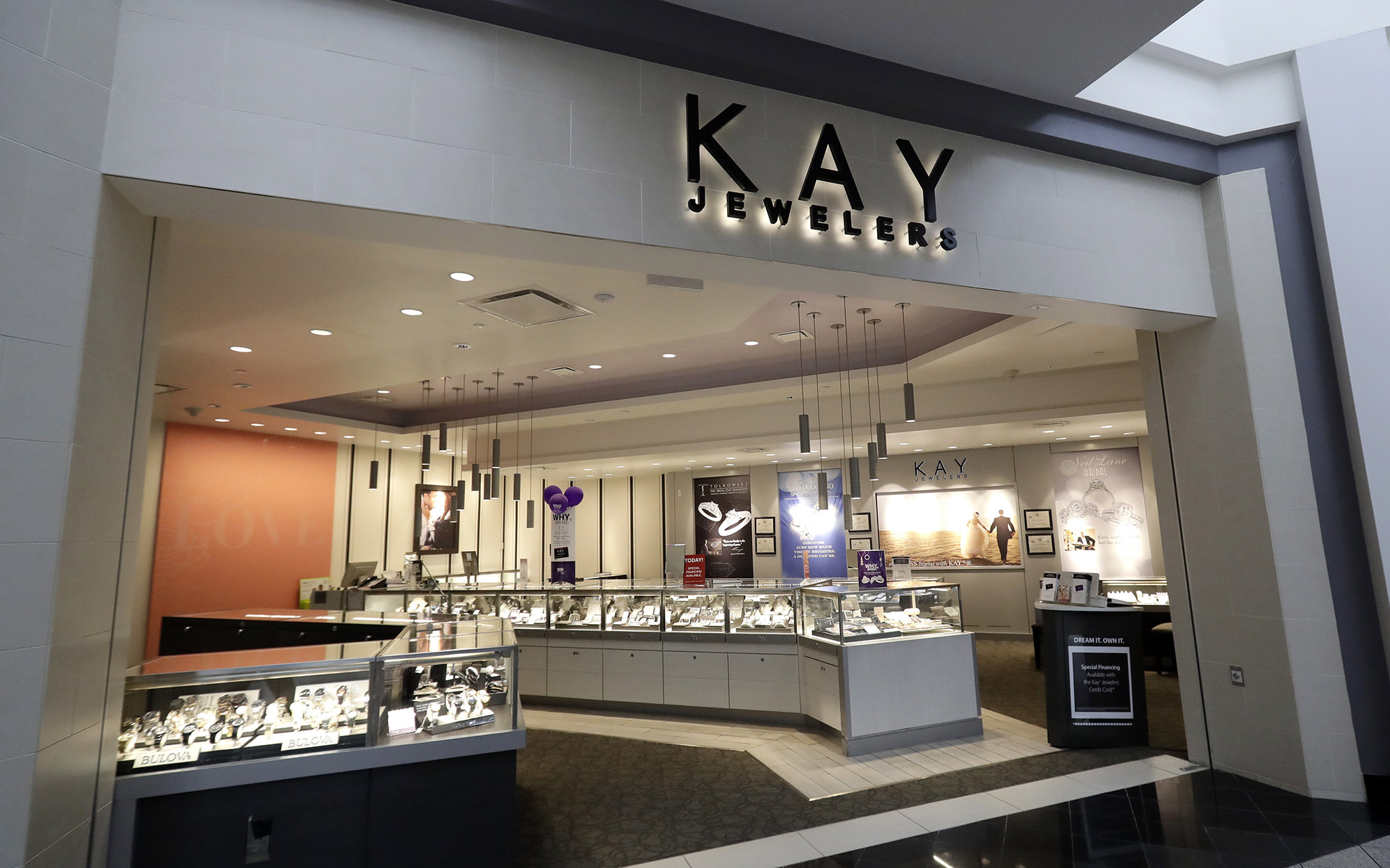 The KAY Jewelers Credit Card's advantages